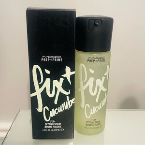 New! Mac fix plus cucumber spray 3.4oz